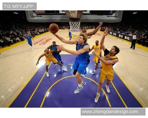 小牛队与雷霆队季后赛第四场激战回顾与精彩瞬间分析 小牛队与雷霆队季后赛第四场激战回顾与精彩瞬间分析